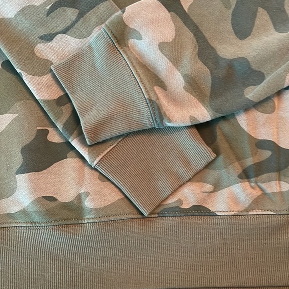 Green camo sweatshirt - Picture 4 of 6